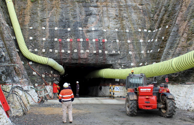 diamonds tongo mine