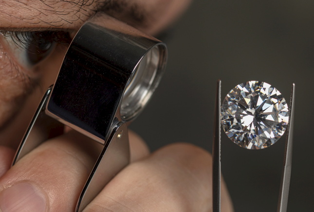 SGDX De Beers Diamond