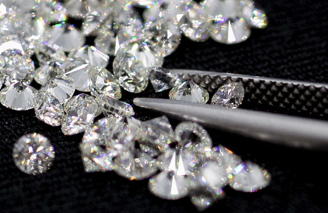 De beers auction discount sales singapore pte limited