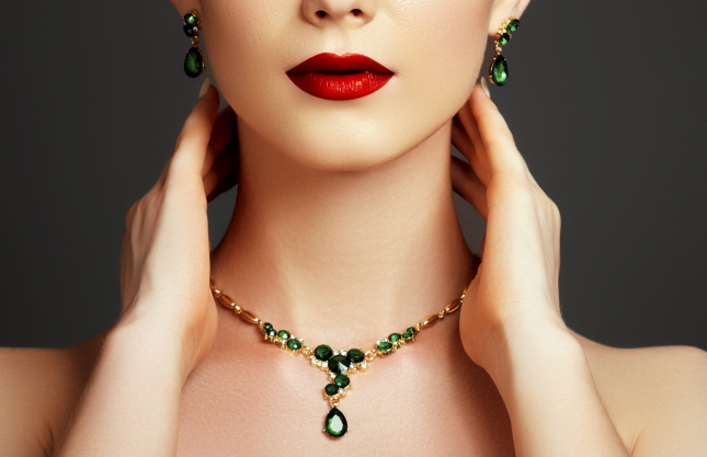 Global Jewelry Market to Hit $33bn, says Bain