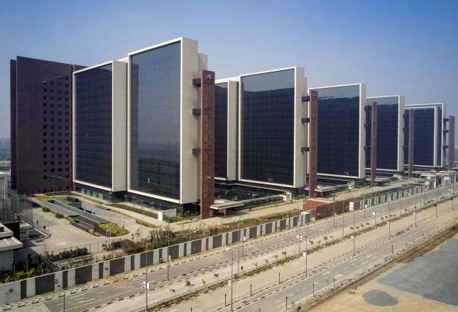 Surat Diamond Bourse Finally Open for Business